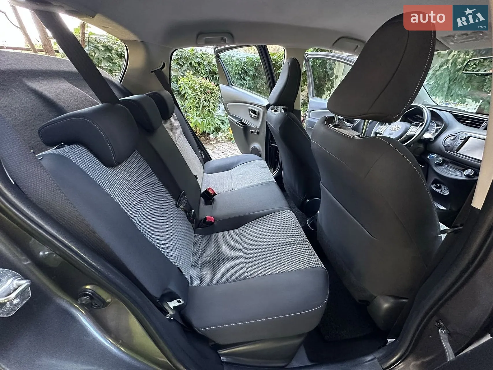 2016 Toyota Yaris - мініатюра 13
