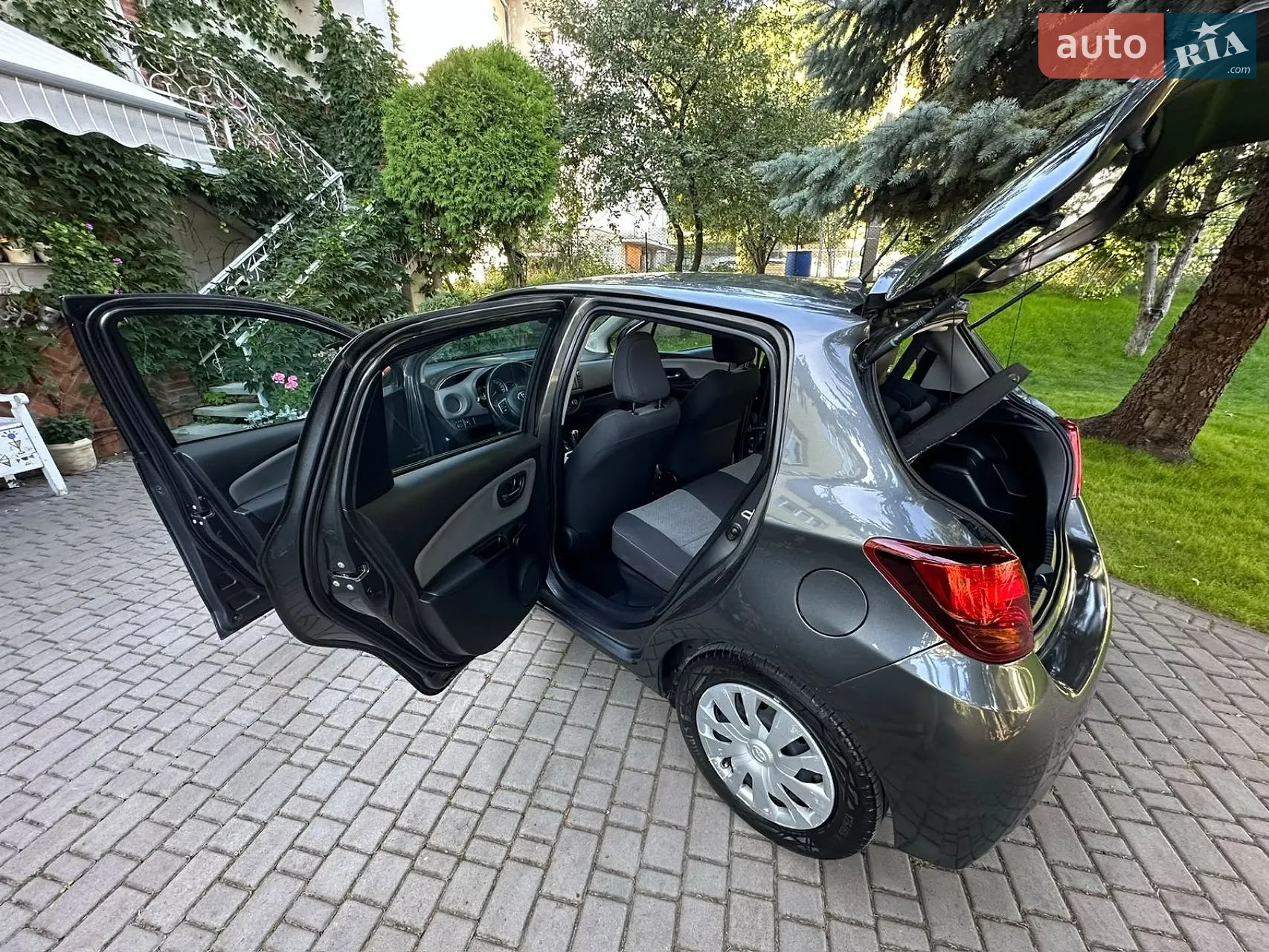 2016 Toyota Yaris - мініатюра 22