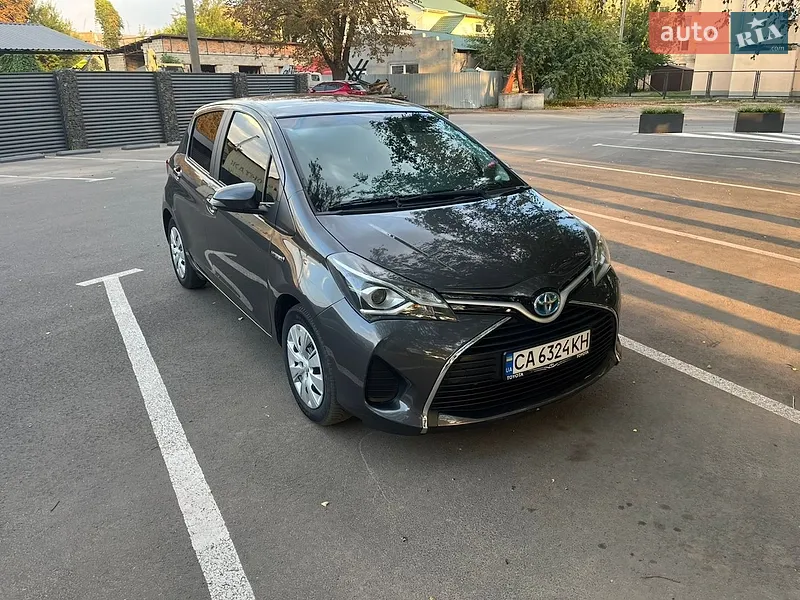 Toyota Yaris 2015
