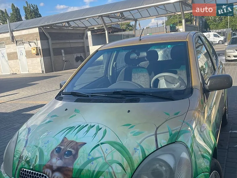 Toyota Yaris 2001