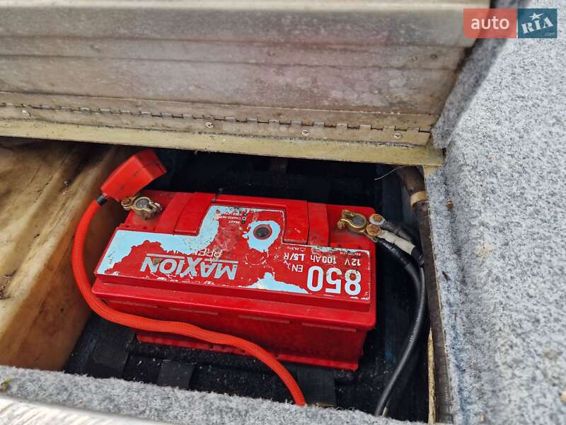 Катер Tracker Bass 2004 в Черновцах