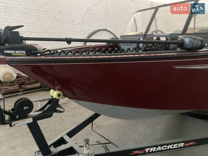 Катер Tracker Party Barge 2021 в Дніпрі