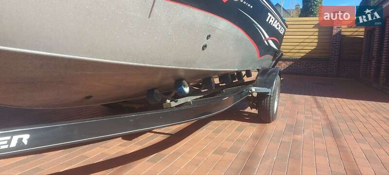 Катер Tracker Pro Guide 2012 в Києві