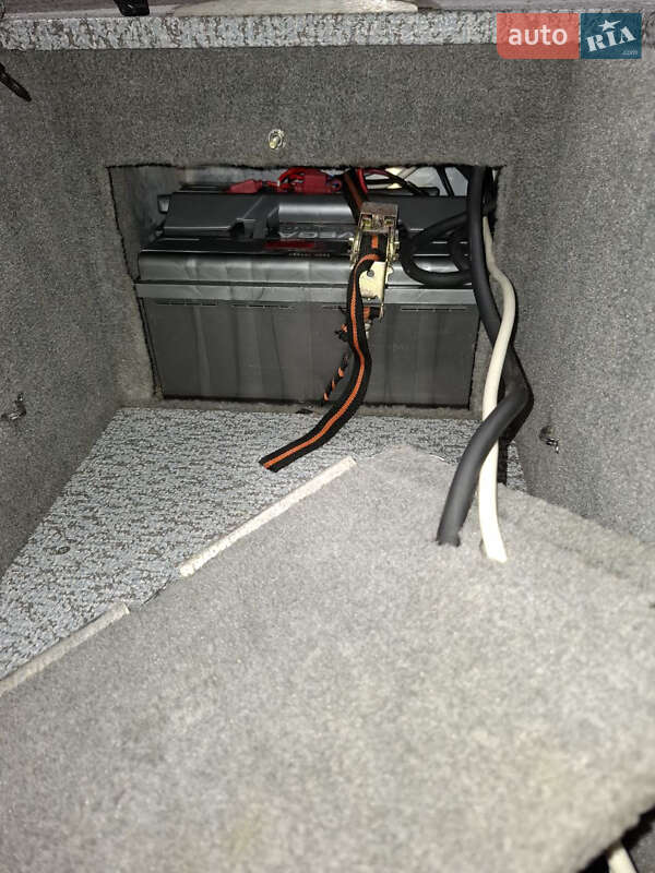 Катер Tracker Pro Guide 2012 в Києві