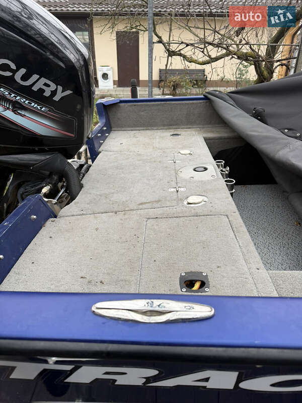 Катер Tracker Pro Guide 2013 в Києві