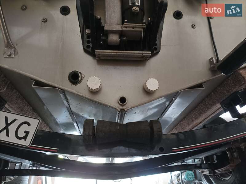 Лодка Tracker Targa 2004 в Гостомеле