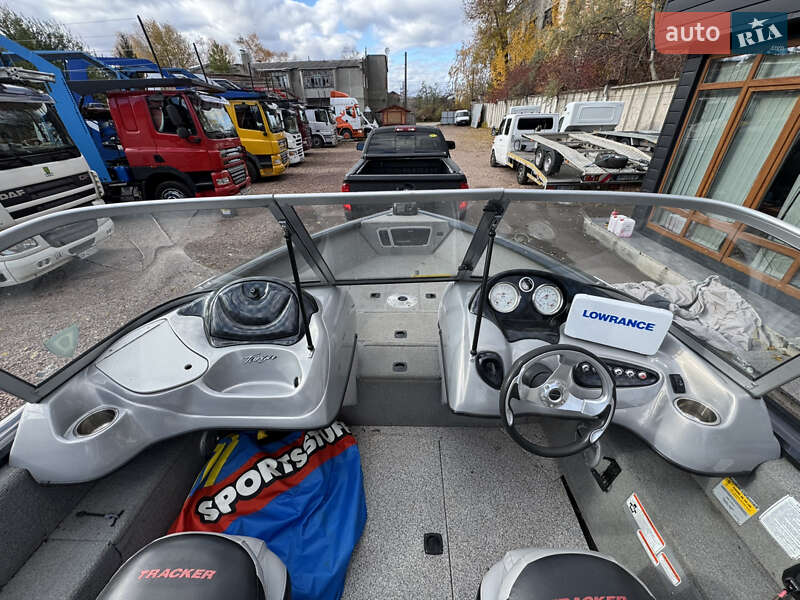 Катер Tracker Targa 2009 в Житомирі