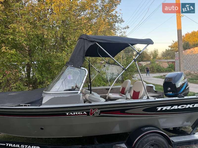 Лодка Tracker Targa 2005 в Переяславе