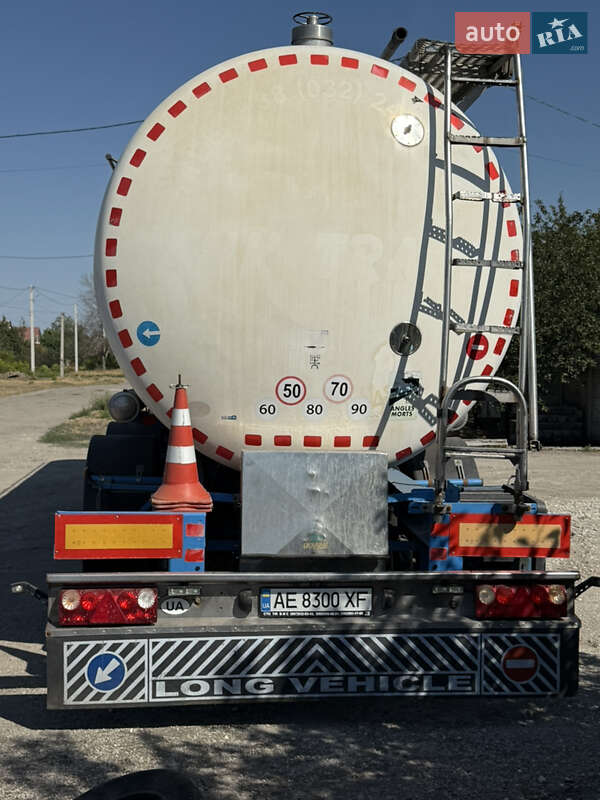 Цистерна полуприцеп Trailis D-651 1995 в Кривом Роге