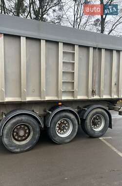 Зерновоз - полуприцеп Trailor CYY 1998 в Ровно