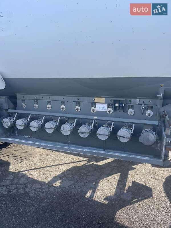 Цистерна напівпричіп Trailor GeneralTrailor 1998 в Вінниці