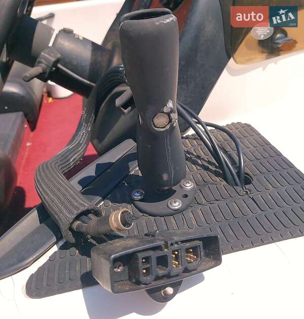 Лодка Triton Boats 19 ProXs 1999 в Одессе