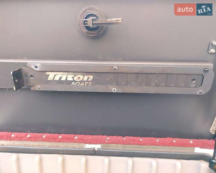 Лодка Triton Boats 19 ProXs 1999 в Одессе