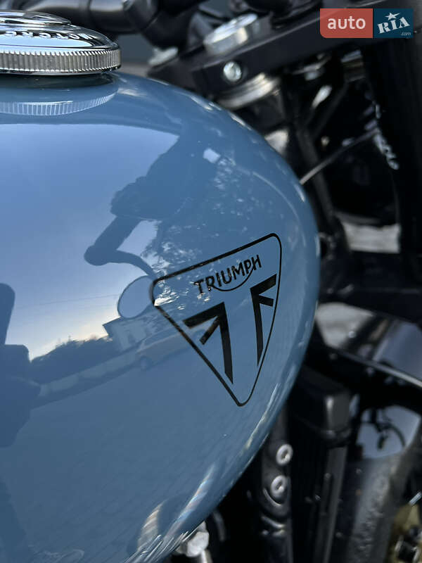Боббер Triumph Bobber 2022 в Днепре фото 5 Боббер Triumph Bobber 2022 в Днепре