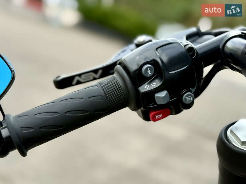 Боббер Triumph Bobber 2022 в Киеве фото 15 Боббер Triumph Bobber 2022 в Киеве