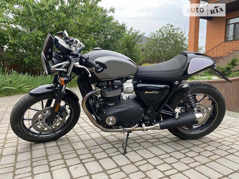 Кафе рейсер Triumph Bonneville 2016 в Киеве