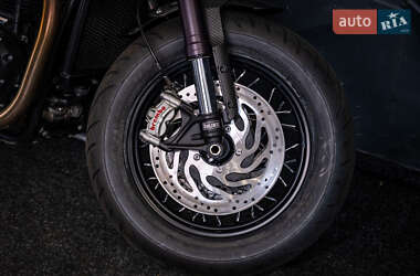 Мотоцикл Круизер Triumph Bonneville 2020 в 