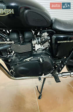 Мотоцикл Классик Triumph Bonneville 2010 в Киеве