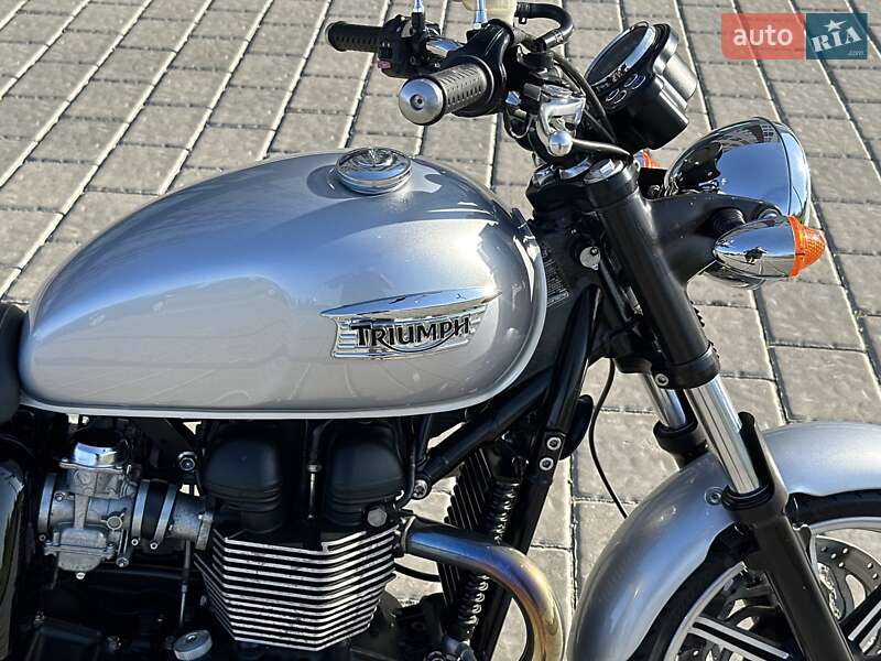 Мотоцикл Классік Triumph Bonneville 2014 в Рівному