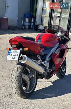 Мотоцикл Многоцелевой (All-round) Triumph Daytona 2004 в 