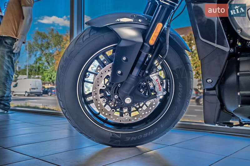 Мотоцикл Круизер Triumph Rocket 3 2020 в Киеве