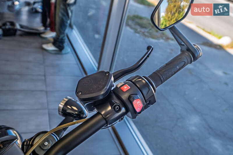 Мотоцикл Круизер Triumph Rocket 3 2020 в Киеве