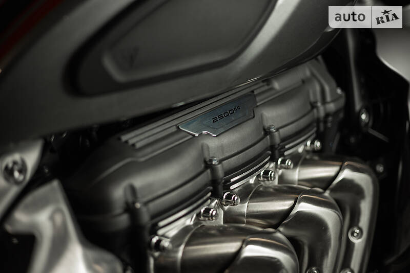 Мотоцикл Круизер Triumph Rocket III 2020 в Киеве