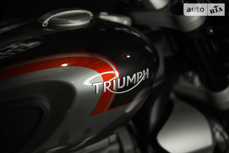 Мотоцикл Круизер Triumph Rocket III 2020 в Киеве