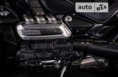 Мотоцикл Круизер Triumph Rocket III 2020 в 
