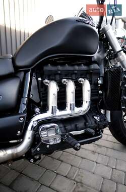 Мотоцикл Круизер Triumph Rocket III 2018 в 