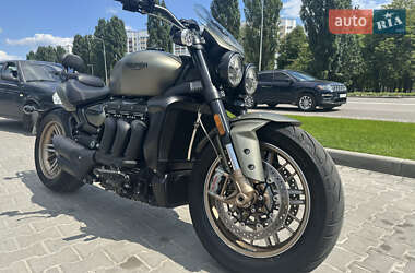 Мотоцикл Круизер Triumph Rocket III 2022 в 