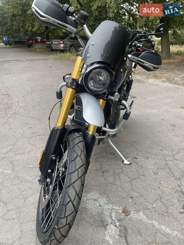 Скремблер Triumph Scrambler 2019 в Киеве