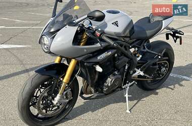 Мотоцикл Спорт-туризм Triumph Speed Triple 2022 в 