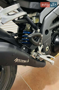 Мотоцикл Без обтекателей (Naked bike) Triumph Speed Triple 2007 в 