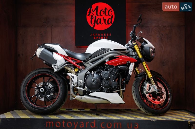 Мотоцикл Без обтекателей (Naked bike) Triumph Speed Triple 2016 в Днепре