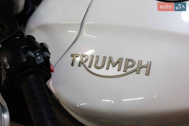 Мотоцикл Без обтекателей (Naked bike) Triumph Speed Triple 2016 в Днепре