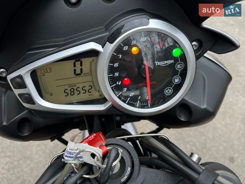 Мотоцикл Без обтекателей (Naked bike) Triumph Speed Triple 2014 в Киеве