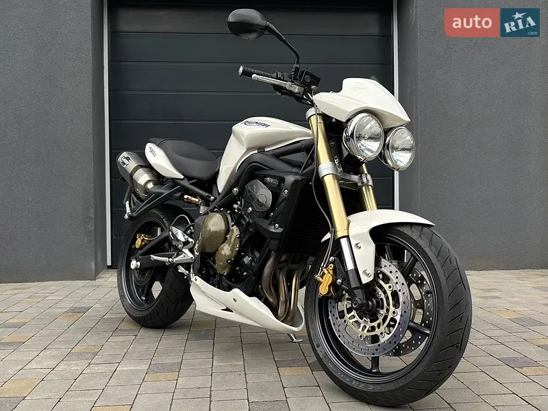 Triumph Speed Triple 2008