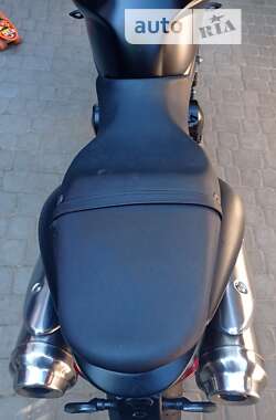 Мотоцикл Без обтекателей (Naked bike) Triumph Street Triple 675 2010 в Мукачево