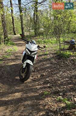 Мотоцикл Без обтікачів (Naked bike) Triumph Street Triple 2013 в Києві