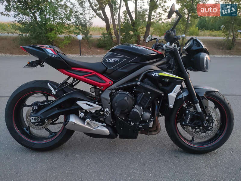 Triumph Street Triple 2020