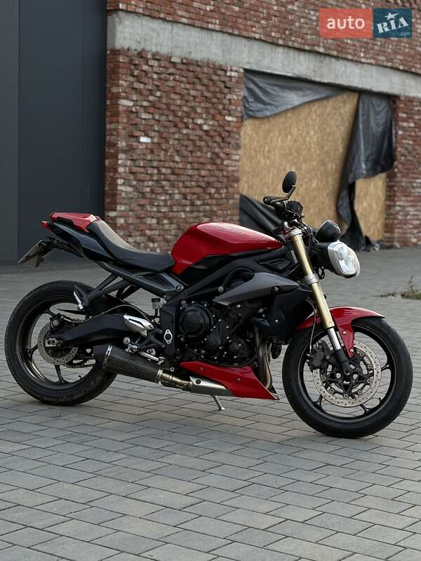 Мотоцикл Без обтікачів (Naked bike) Triumph Street Triple 2015 в Хмельницькому
