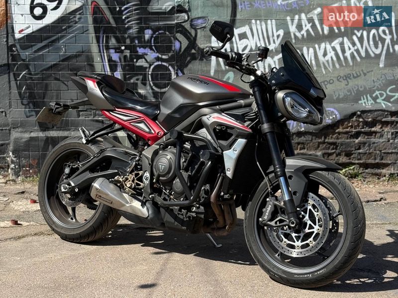 Triumph Street Triple 2020