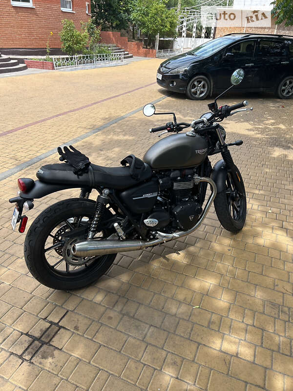 Кафе рейсер Triumph Street Twin 2019 в Одесі