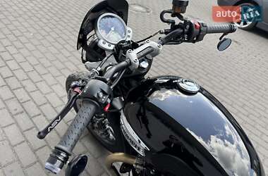 Мотоцикл Без обтекателей (Naked bike) Triumph Street Twin 2018 в 