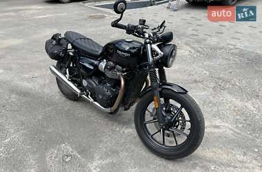 Мотоцикл Классик Triumph Street Twin 2018 в 