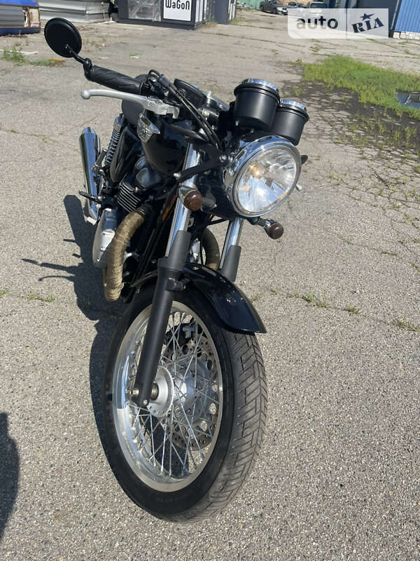 Мотоцикл Классик Triumph Thruxton 2015 в Киеве