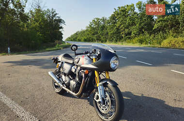 Кафе рейсер Triumph Thruxton 2022 в 