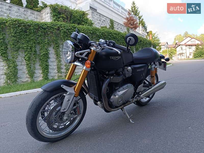 Triumph Thruxton 2016