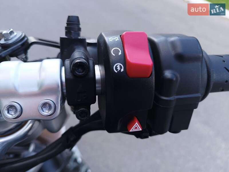 Мотоцикл Классик Triumph Thruxton 2016 в Киеве